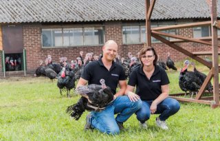 Familie Bos scoort met kalkoenconcept De Sjroete Farm