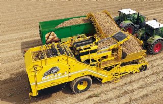 Ropa ziet afzet aardappelrooiers groeien