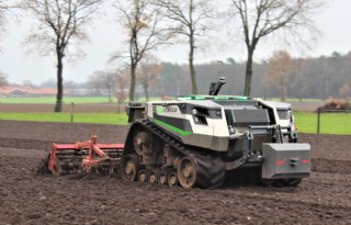 Dikke veldrobot voor elk machinepark