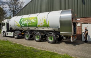 Melkprijs FrieslandCampina daalt opnieuw met 50 cent