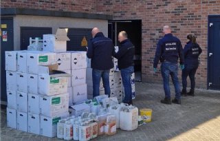 NVWA vindt 1.600 liter illegale middelen bij fruitteler