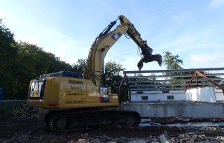 Stallen verdwijnen, boeren bouwen door
