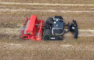 Opvallende autonome combinatie van landbouwmachines geeft arbeidsbesparing