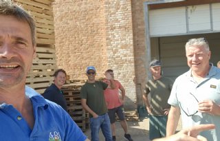 Oekraïne-vlogger Kees Huizinga: 'Laatste loodjes bij silomais'