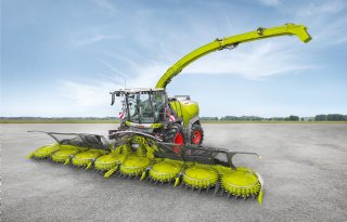 Claas komt met 12 meter brede maisbek