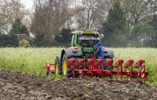 'Bovenover en ondiep ploegen waar dat mogelijk is'