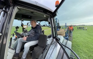 Drainage moet bodemdaling op veen terugdringen