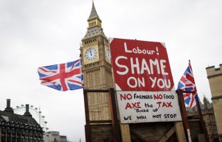 Britse regering zwicht onder druk en zwakt erfbelasting af