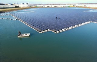 Grote schoonmaak voor zonnepark in waterbassin