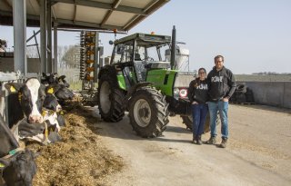 POAH! Deutz-Fahr DX 4.70