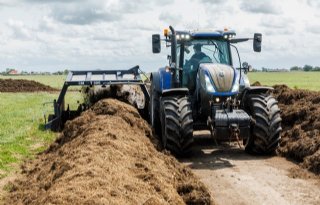 Lokale compost van Friese coöperatie Agricycling bespaart 317 ton kunstmest