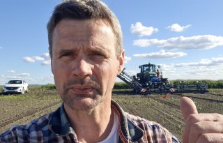 Oekraïne-vlogger Kees Huizinga: ‘Nieuwe machine voor de uien testen’