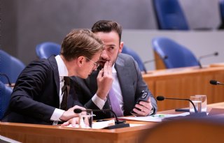 Van Essen biedt weinig speelruimte ondanks felle kritiek Tweede Kamer