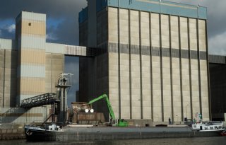 Oorlog en droogte stuwen grondstofprijzen voor veevoer verder op