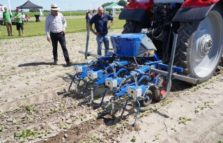 Veel AI-systemen op AgroTechniek Holland